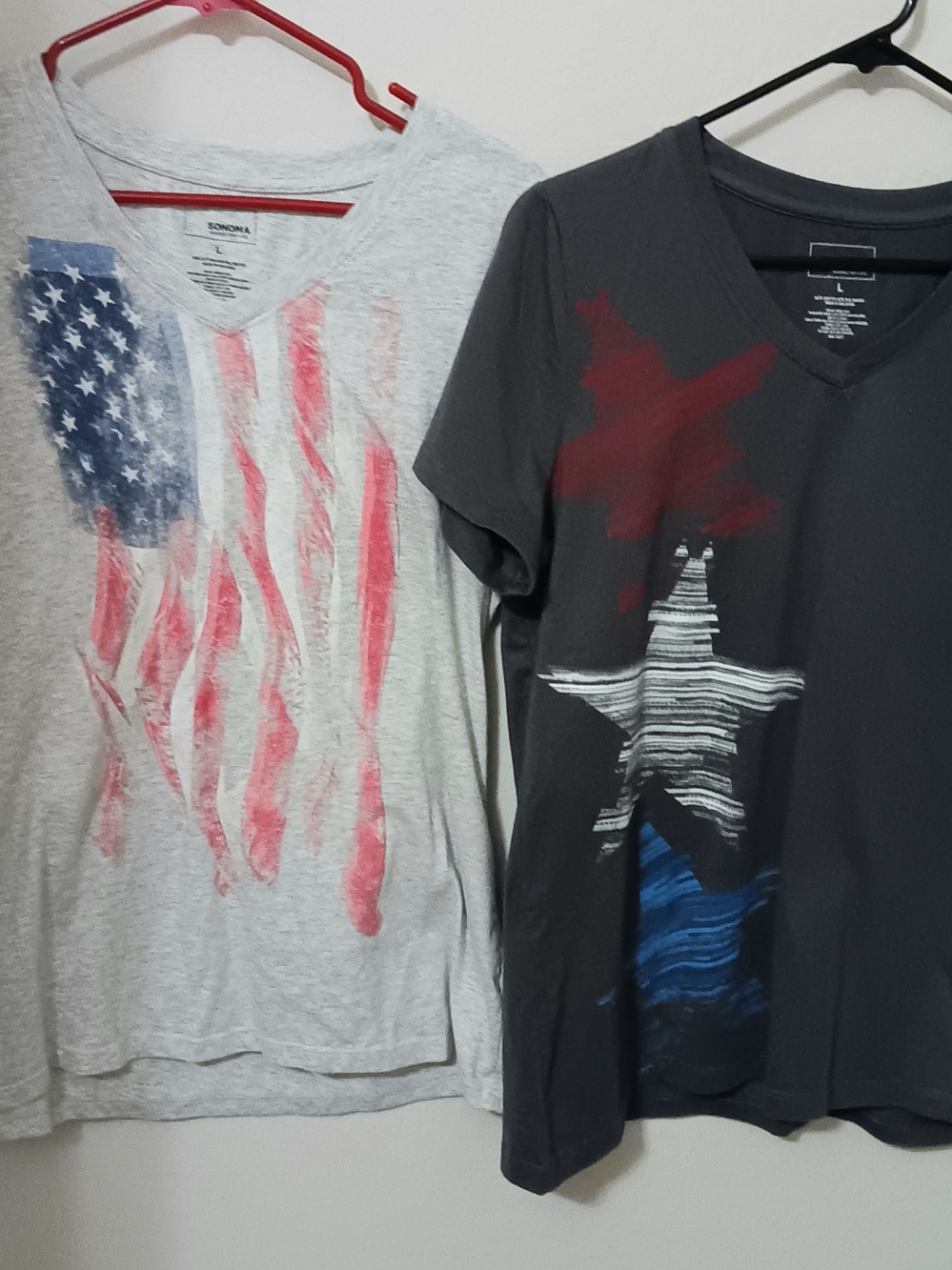 Sonoma Gray Star and White Flag Graphic Short Sleeve Tshirts